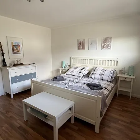 Monas Gaestezimmer Am Steinhuder Ubytování v soukromí